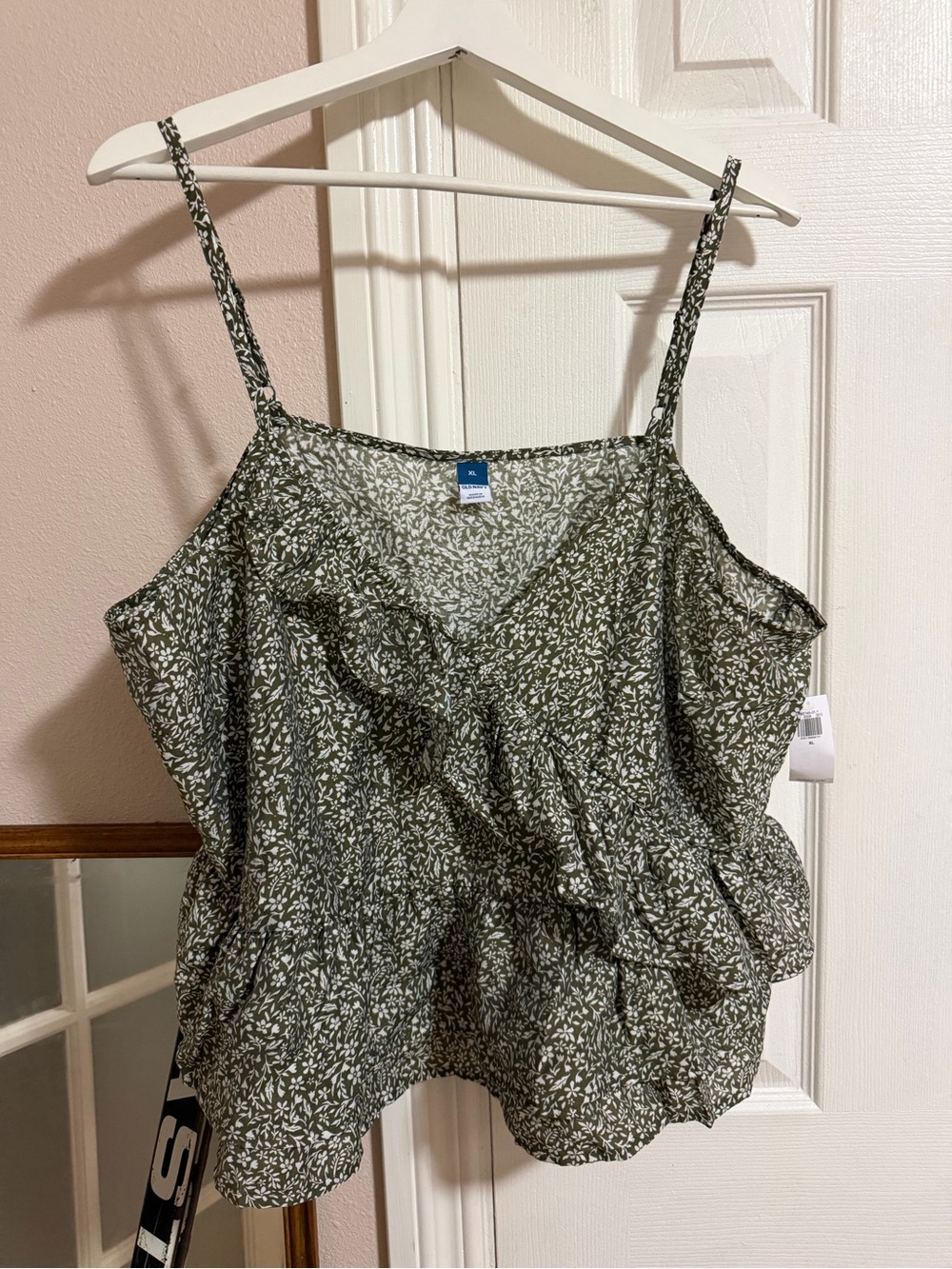 Old navy Casual Green Floral Ruffled Tank Top size XL